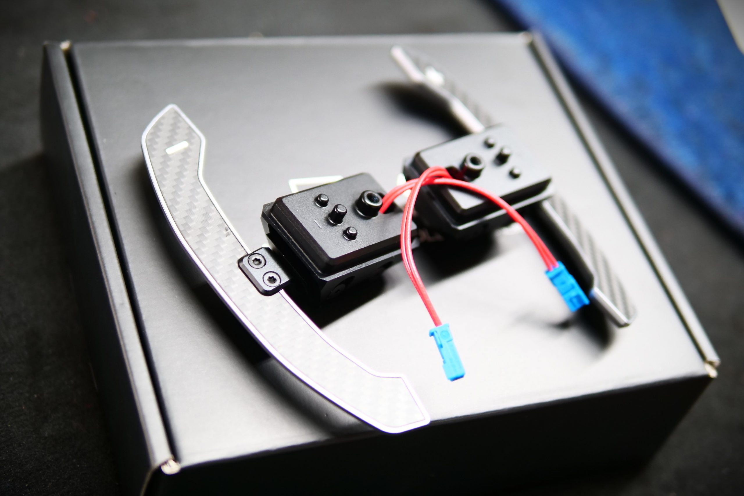 ついついシフトチェンジしたくなる～「JQマグネットパドル」をBMW G42