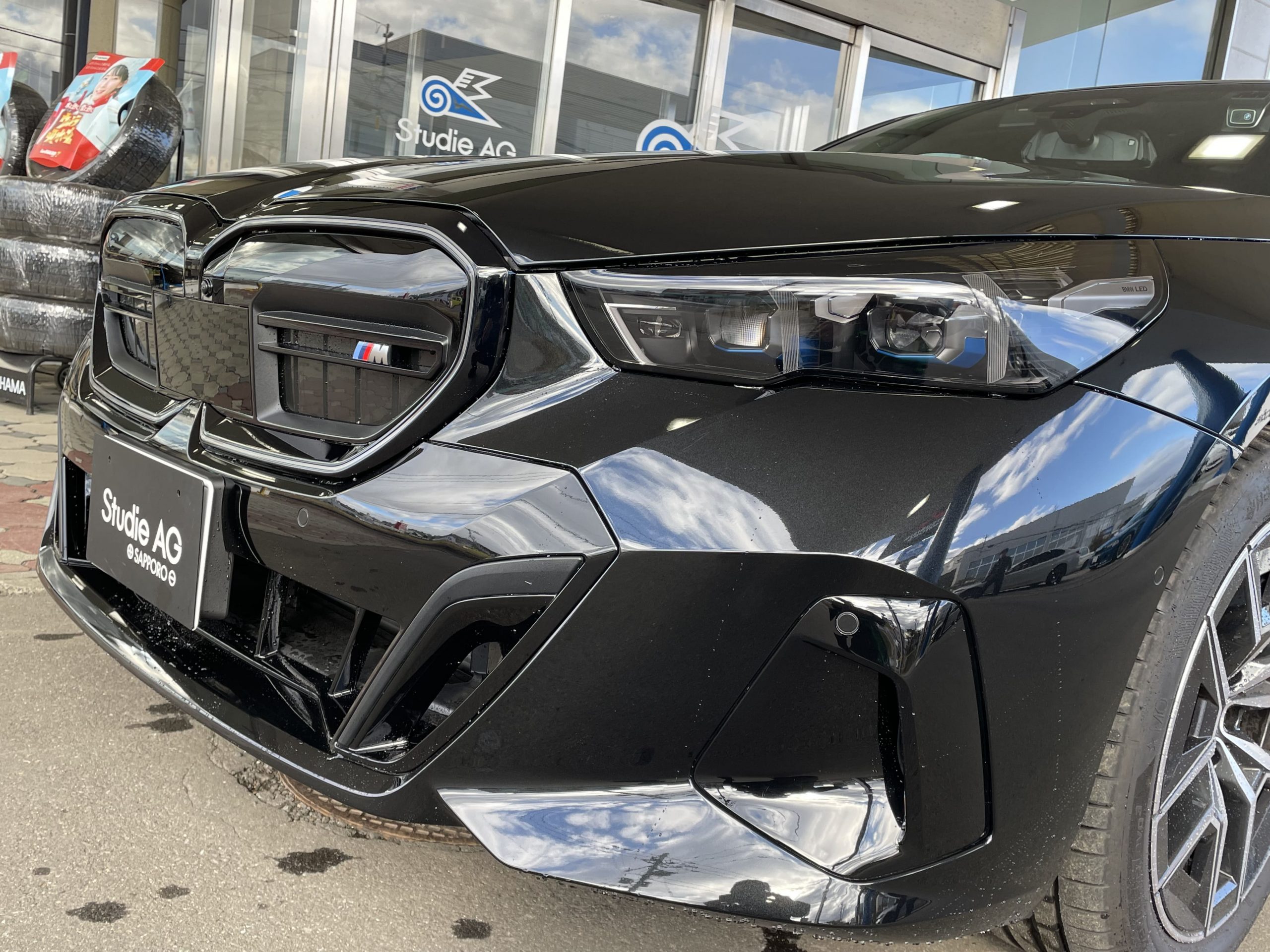 BMW G60 i5 純正キドニーグリル　値引き交渉OK BMW G60 i5 純正キドニーグリル 値引き交渉OK - メルカリ