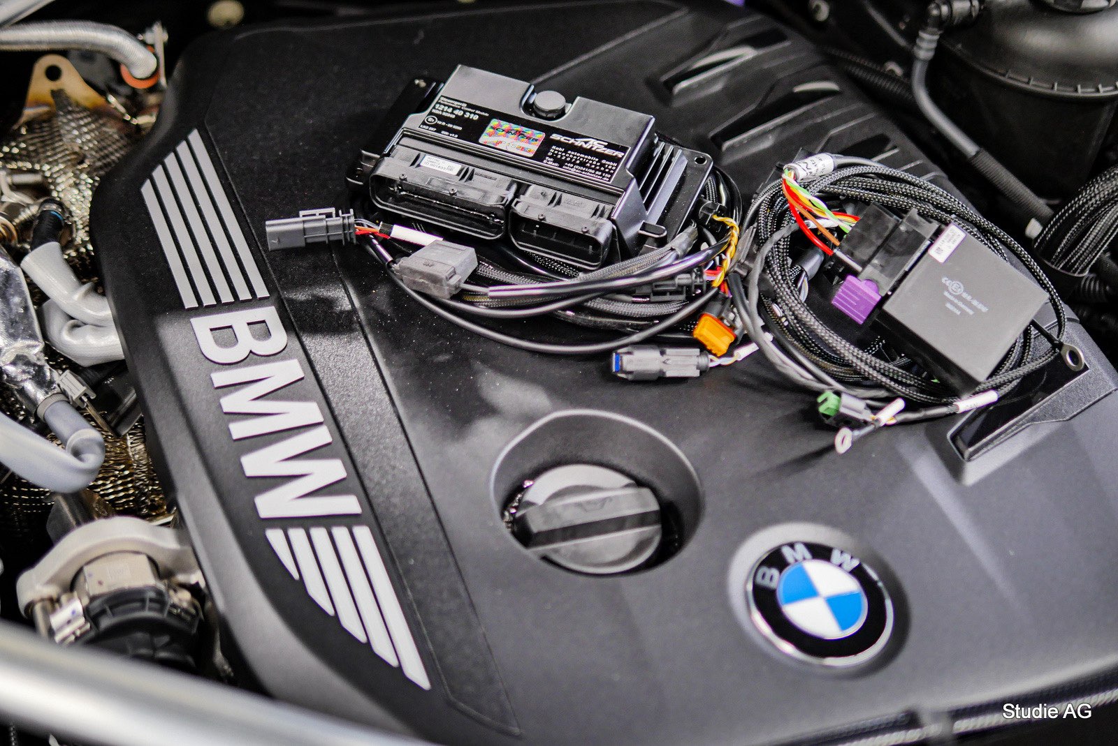  Studie スタディ STP2 N54 335i 135i サブコン  サブコン Studie レースチップ F31 Oさん】STP2 & CPMを装着してみた感想 | Studie[スタディ]