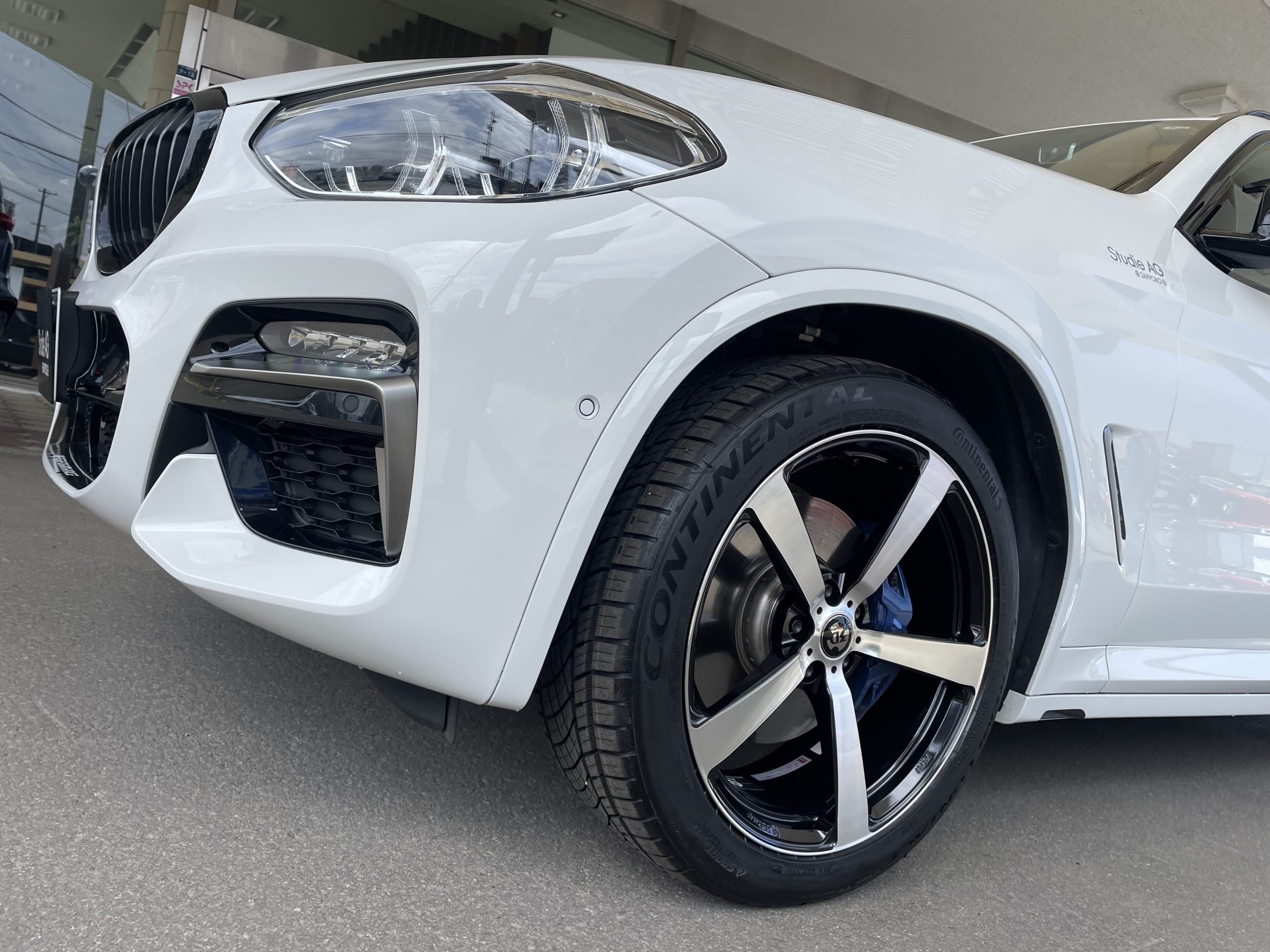 精悍なバイカラー♪3D Design TYPE3 FORGEDをBMW G01 X3 へ
