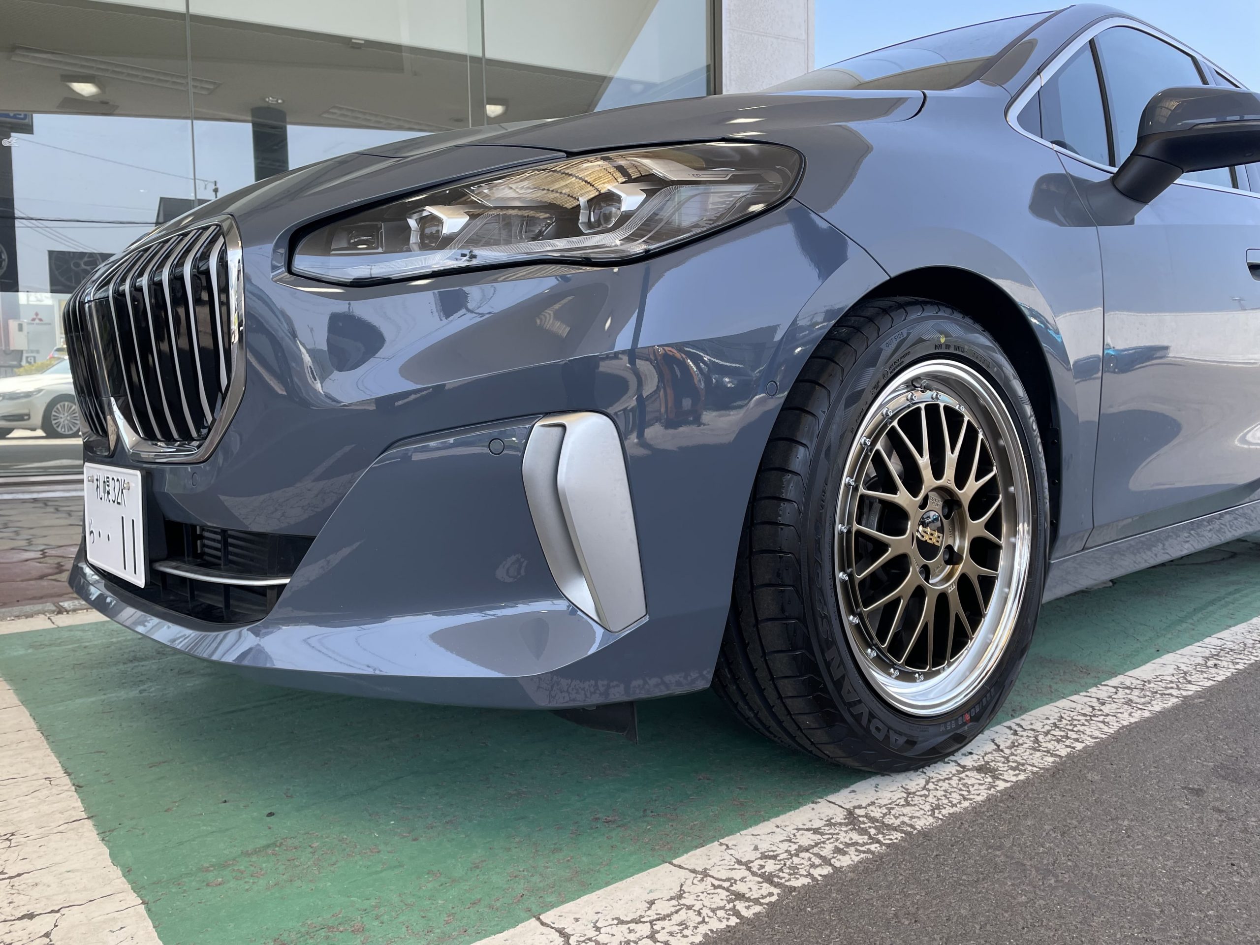 BMW U06 218d アクティブツアラーをボーイズレーサー的に！？ | Studie