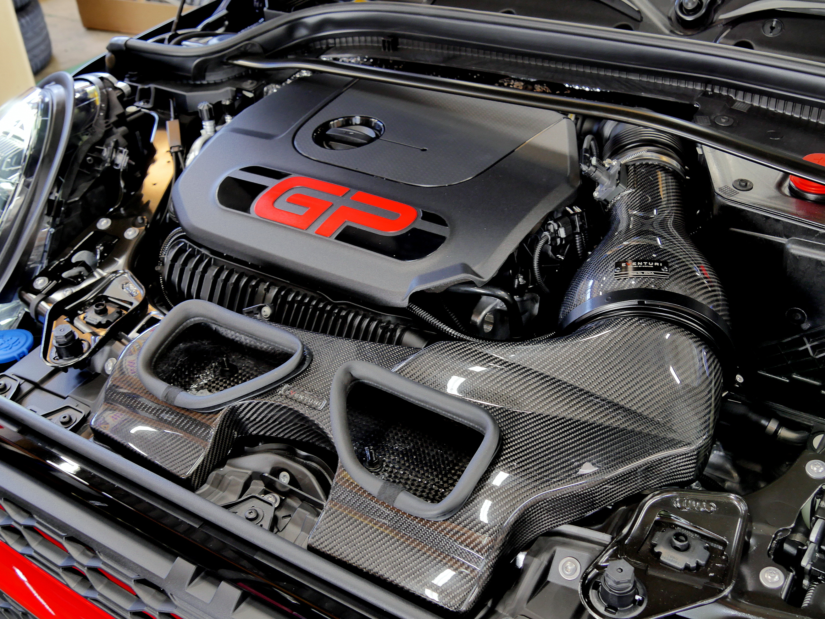 MINI F56 JCW GPに！専用品の絶品EVENTURIインテーク装着