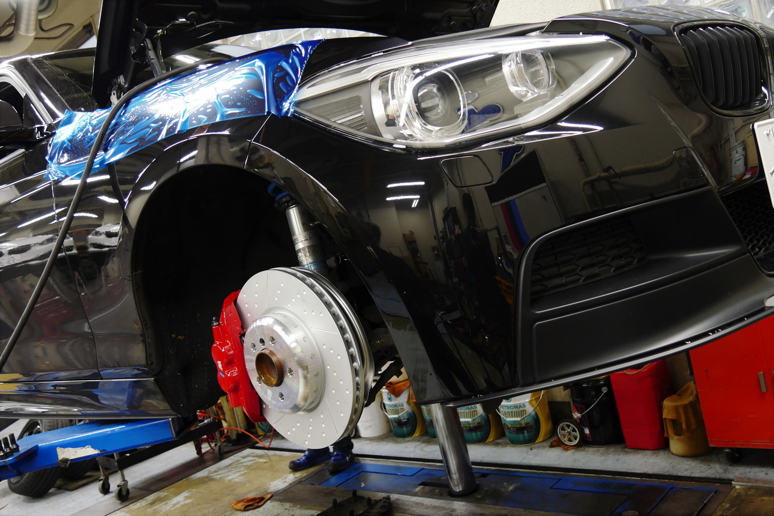 BMW M Performanceブレーキにも最適！グループ Mブレーキライン