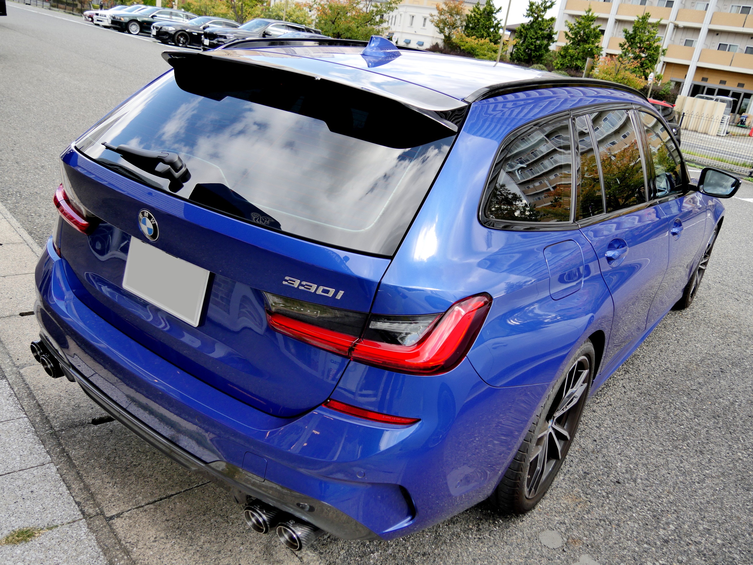 現行BMW3シリーズツーリングにMPPルーフスポイラー装着♪ | Studie 