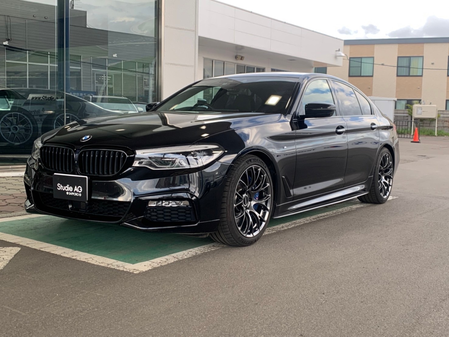 remus-4-bmw-g30-540i-xdrive-studie