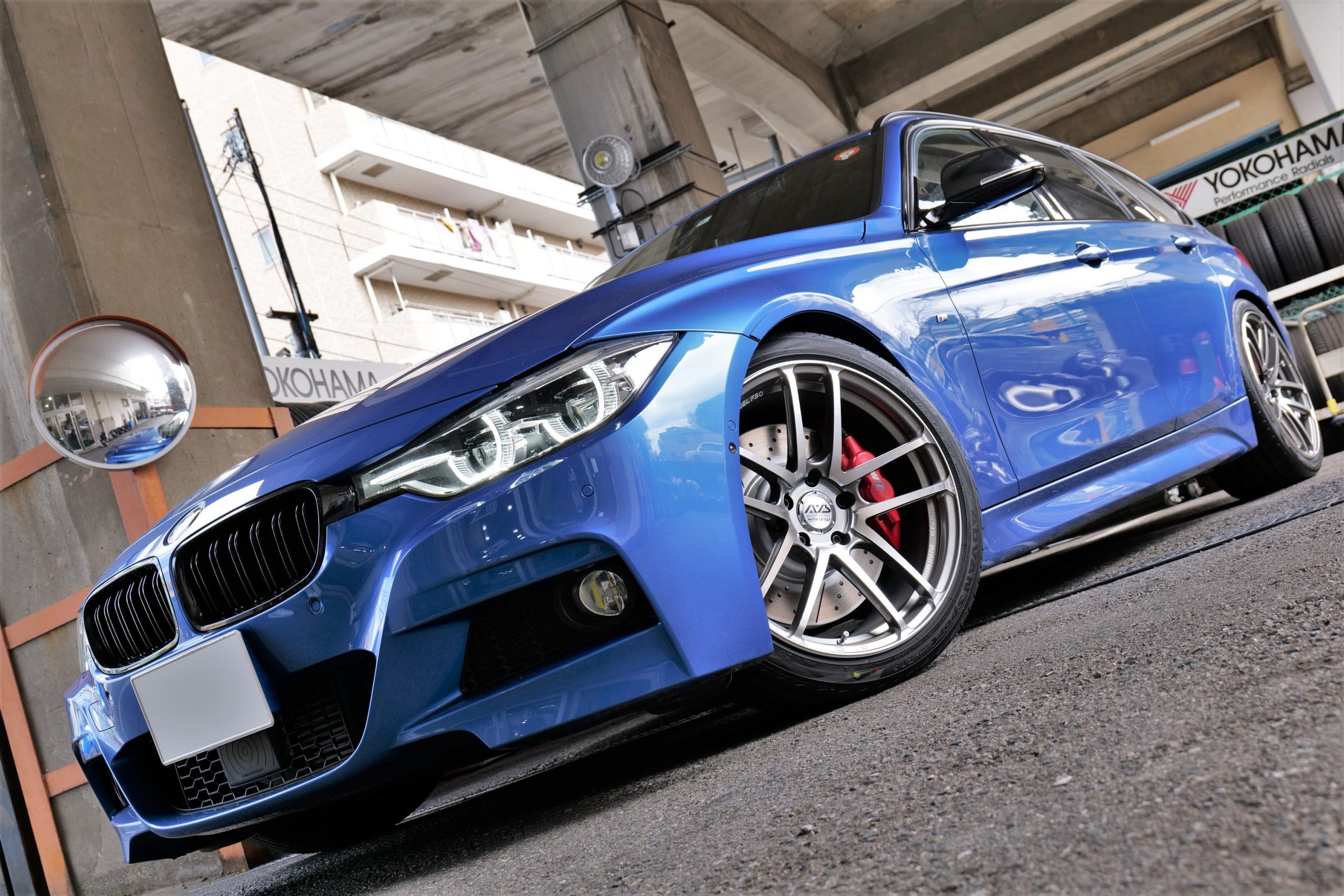 ランフラットもあります!BMW F31 320dツーリングにADVANタイヤ ランフラットもあります!BMW F31 320dツーリングにADVANタイヤ