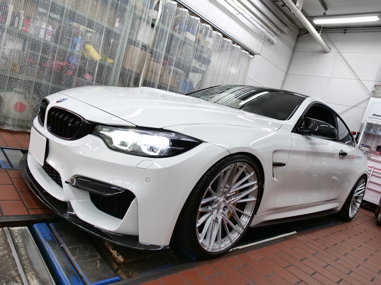 東京店 Kさん】ラグジュアリースポーツに仕上がったBMW M4/F82