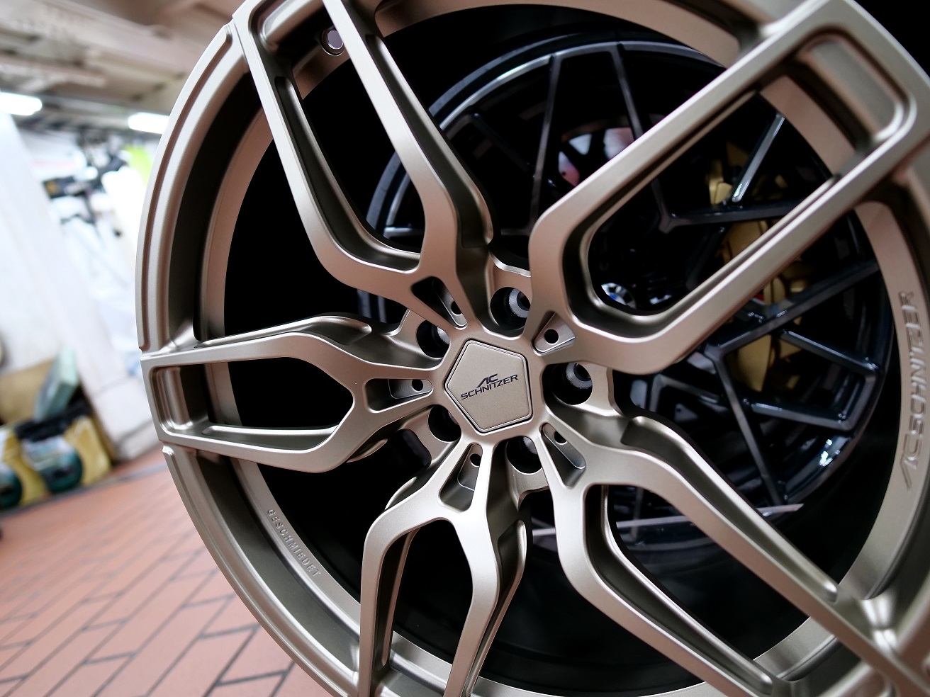 AC SCHNITZER ATIWE ステアリング 〖高橋〗 A052603410_21.jpg