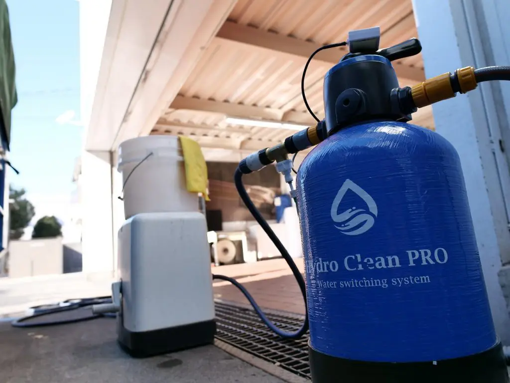 洗車用純水器(マグネシウム・カルシウム除去) BMWの洗車が変わる純水器！その後も売れ続けてます！ | Studie[スタディ]