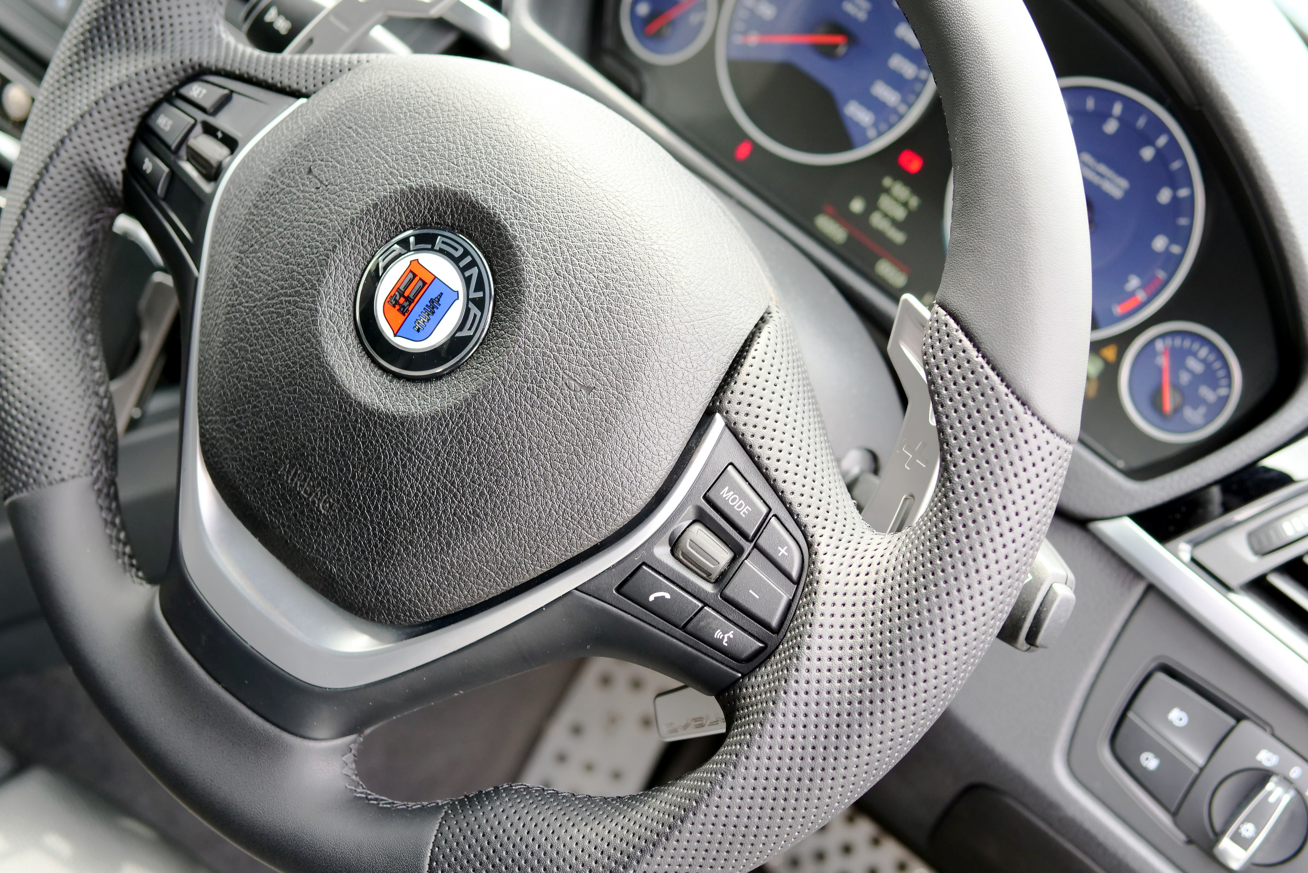 BMW ALPINA B3をVERSPIELTでリフレッシュ＆カスタム！ | Studie