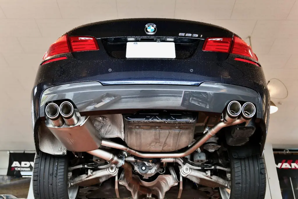 いまやBMWマフラーのメインストーリームっ(＾0＾) | Studie[スタディ]