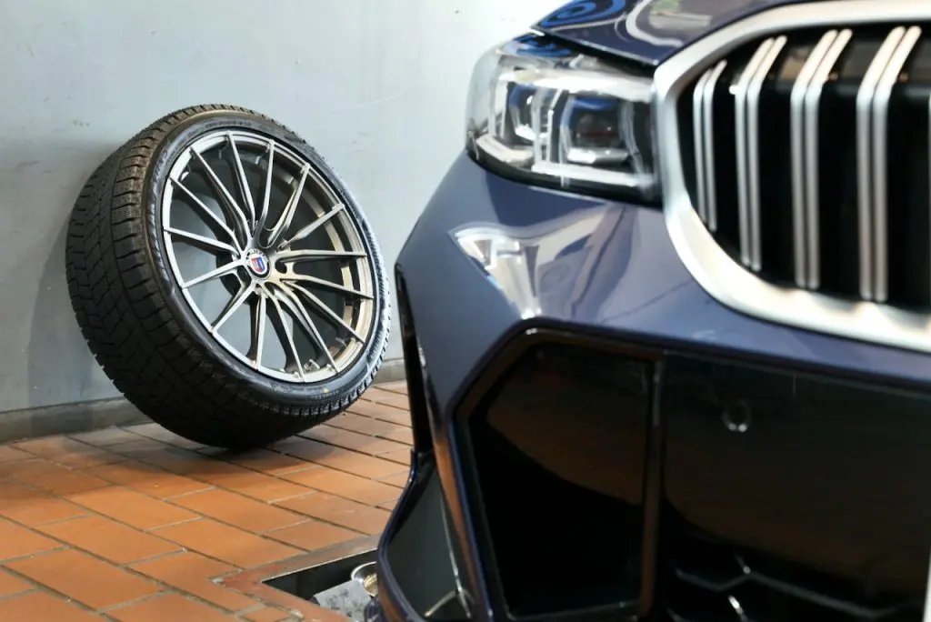 ご自身のBMWにドンピシャなサイズ設定が可能ですっ＼(＾0