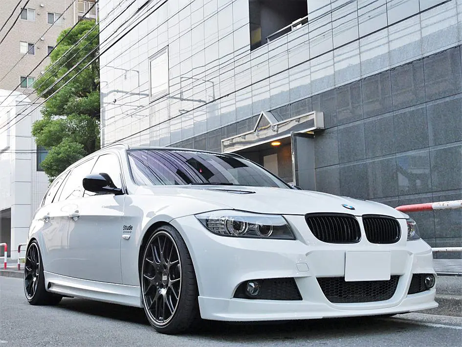 日本を代表いたしますBMWチューナー 3D Designはエアロパーツも大人気