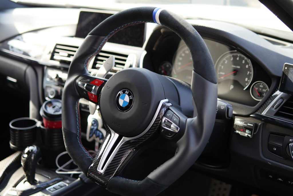 3D Design Sports steering wheel | Studie[スタディ]