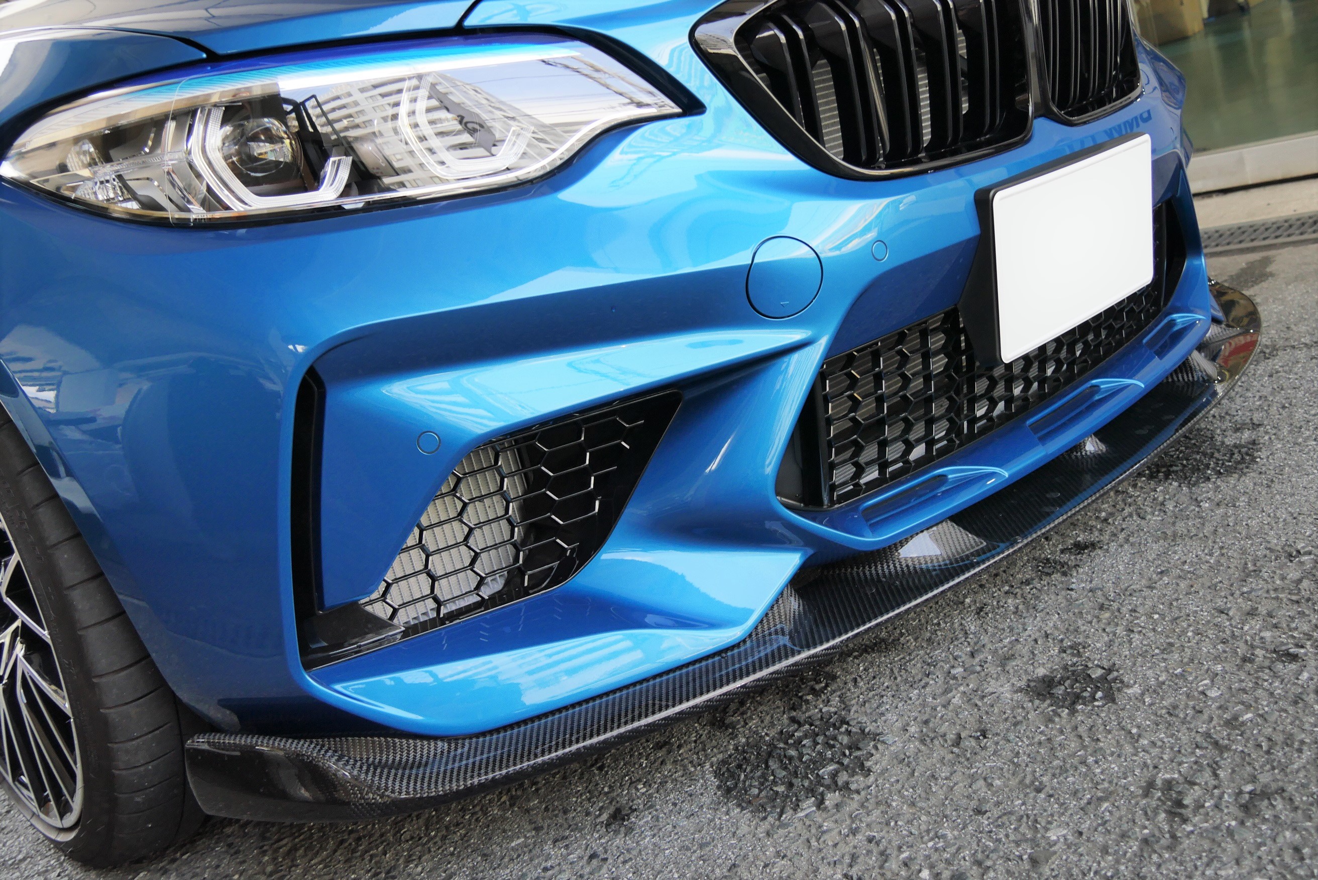 BMWのリアビューに差をつけるなら！3Dデザインレーシングリアウイング