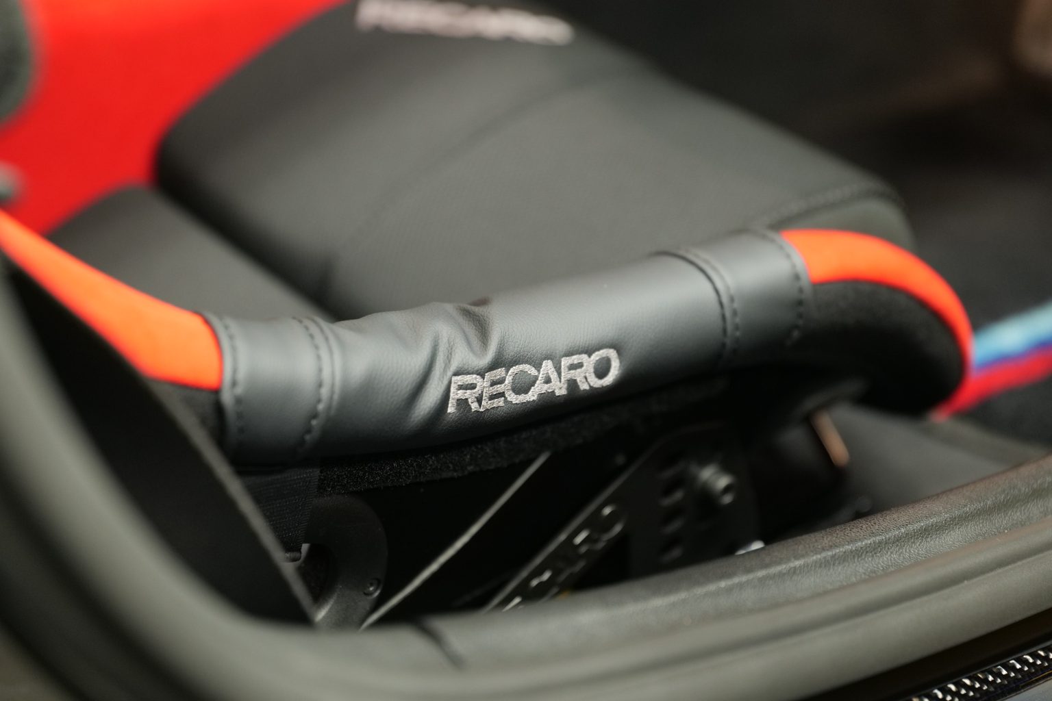 BMWにRECARO RSS取り付けるなら、これもオススメ！ | Studie[スタディ]