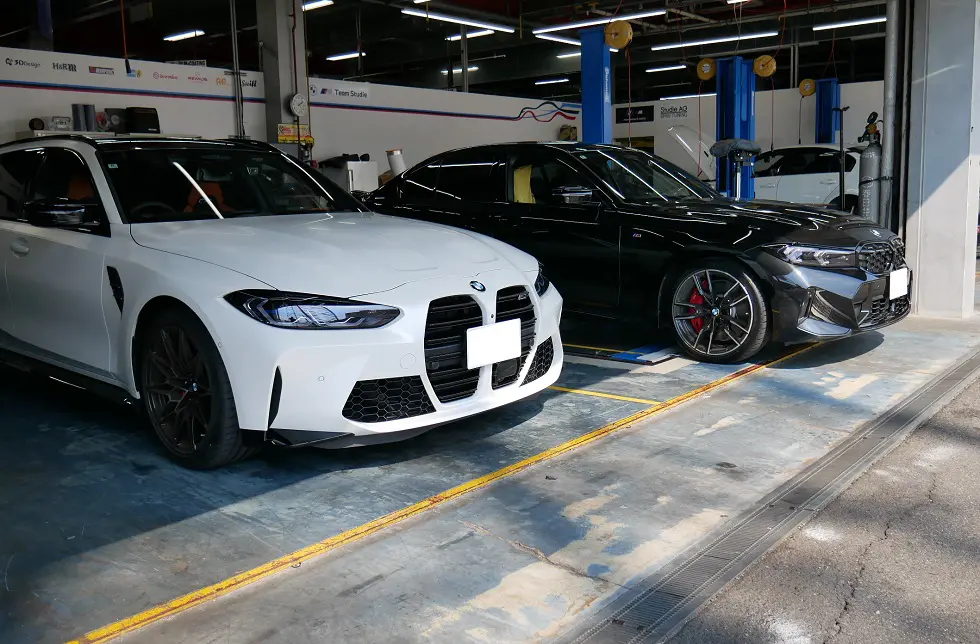 BMW&MINIへ、ヘッドライトDIAMONDSWELLプロテクションフィルム施工人気