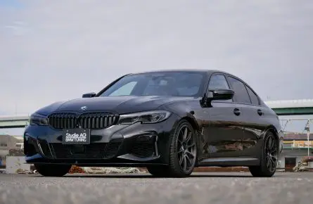 超バリ山スタッドレス BMW 3シリーズ(G20,G21)用 IRVINE BMW G20 B14 山内選手試乗 - YouTube