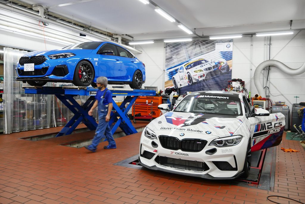 Studie AG BMW M2 CS Racing