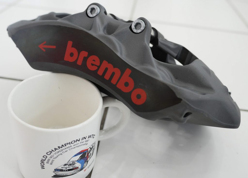 brembo PISTA
Studie AG