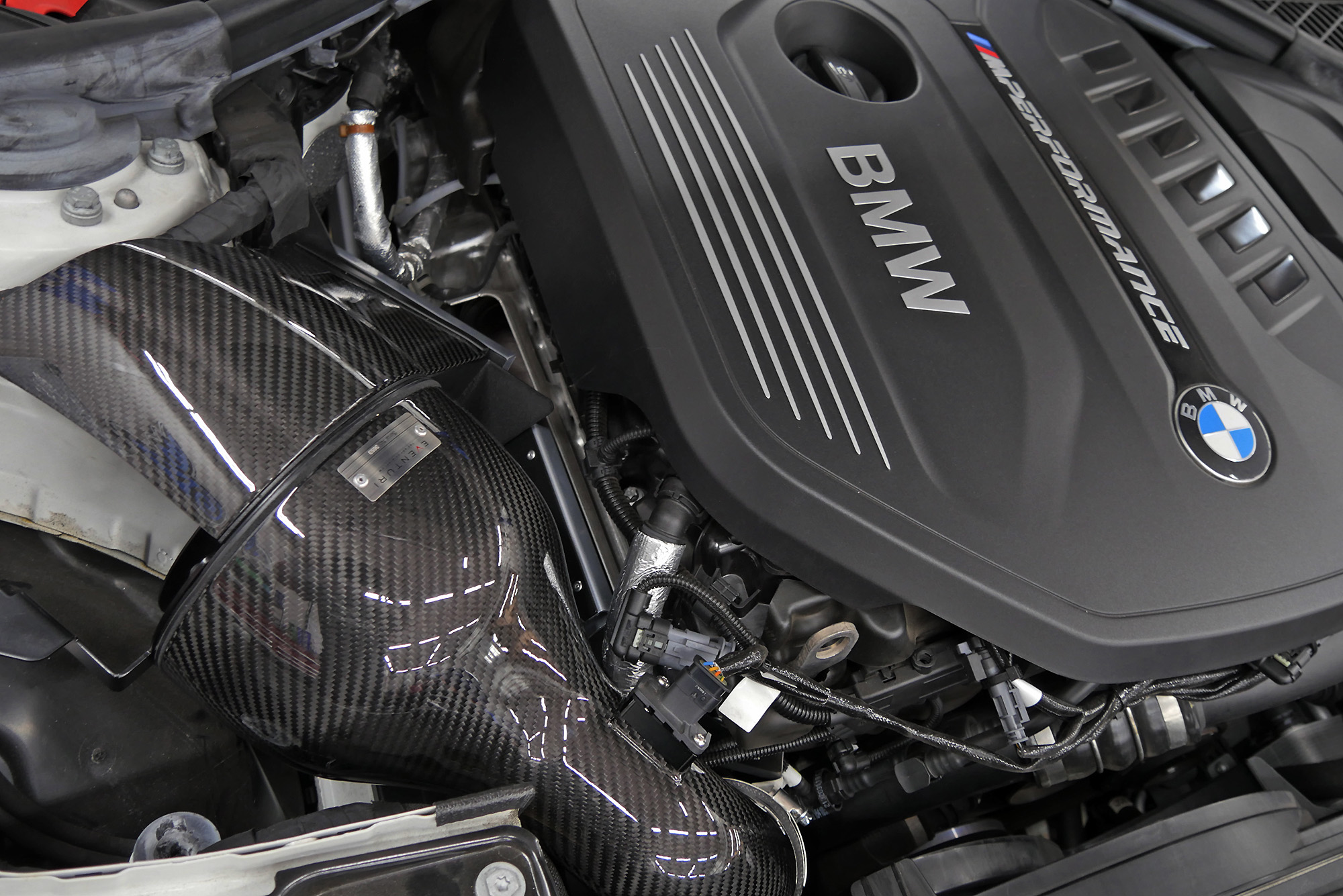 BMW－M6-M88エンジン用ーモータースポーッ純正タコ足 凄い