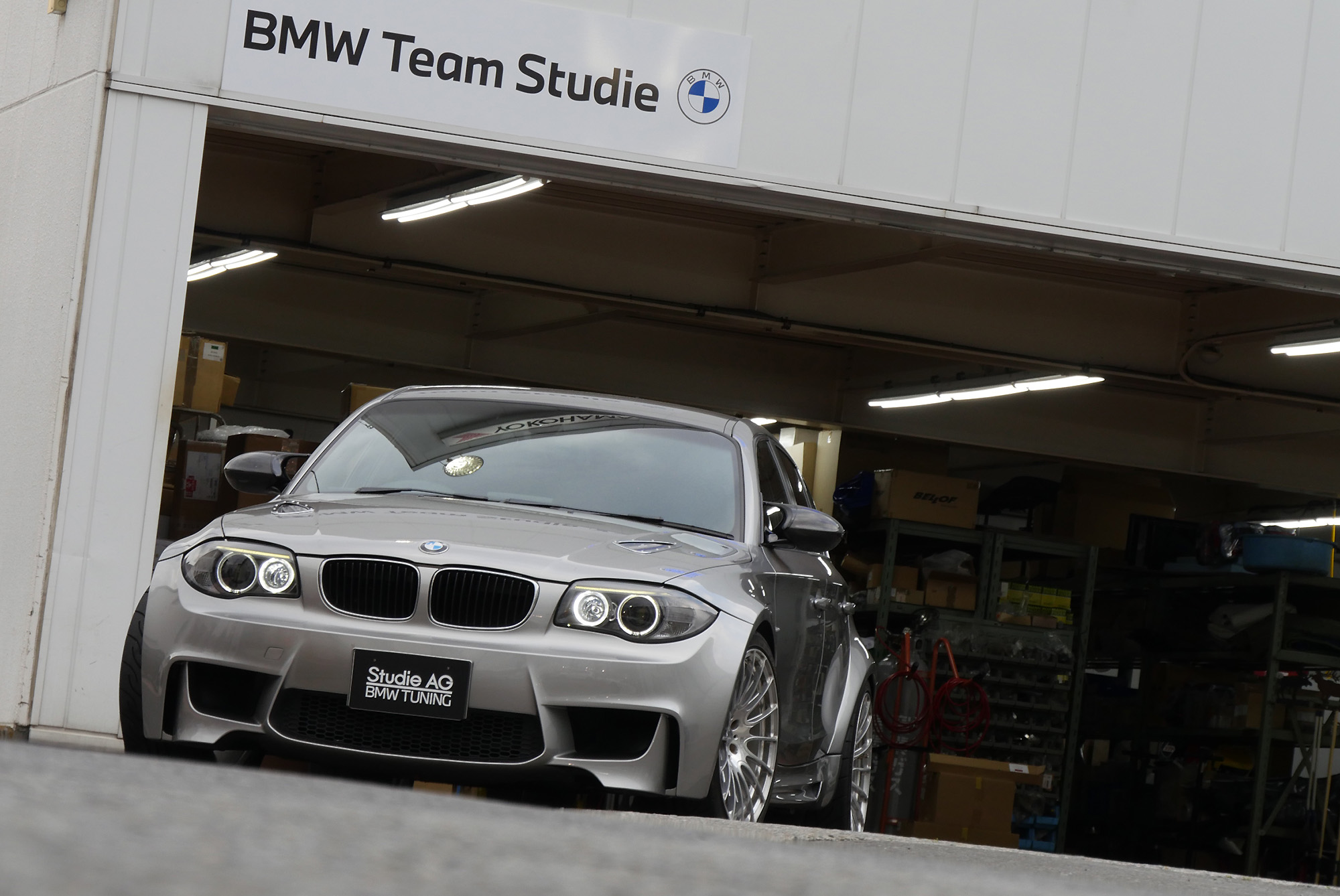 My BMW 130iにDIAMOND SWELLの人気色「ブラック・グレイ」を施行して