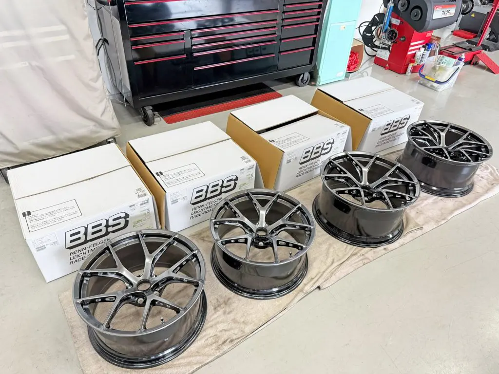 ⭐︎ピレリータイヤ付き☆　G82 M4 フロントホイール ⭐︎ピレリータイヤ付き☆G82 M4 フロントホイール