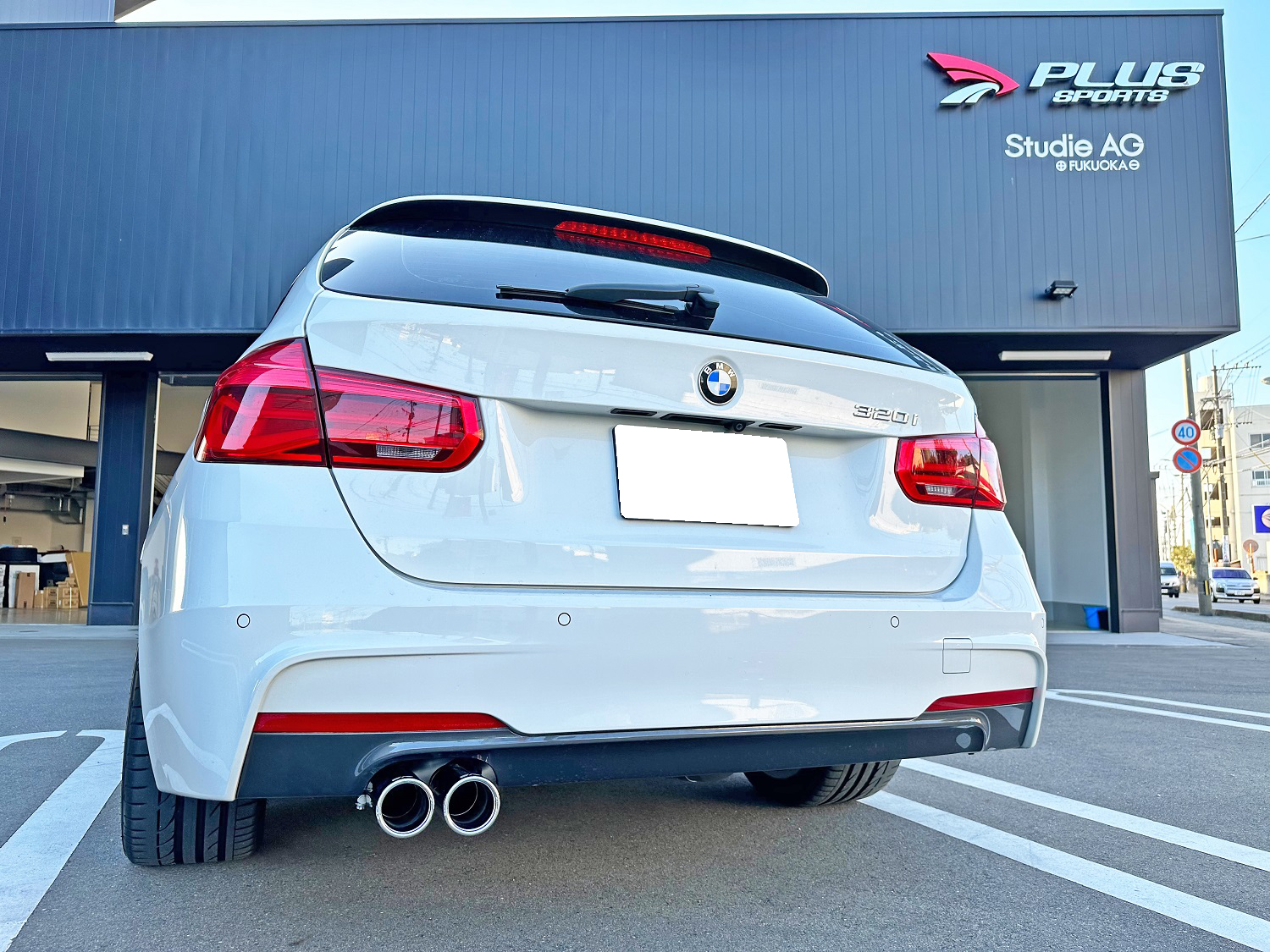 BMW F31 320i へ吸排気系チューニングを施工させていただきました