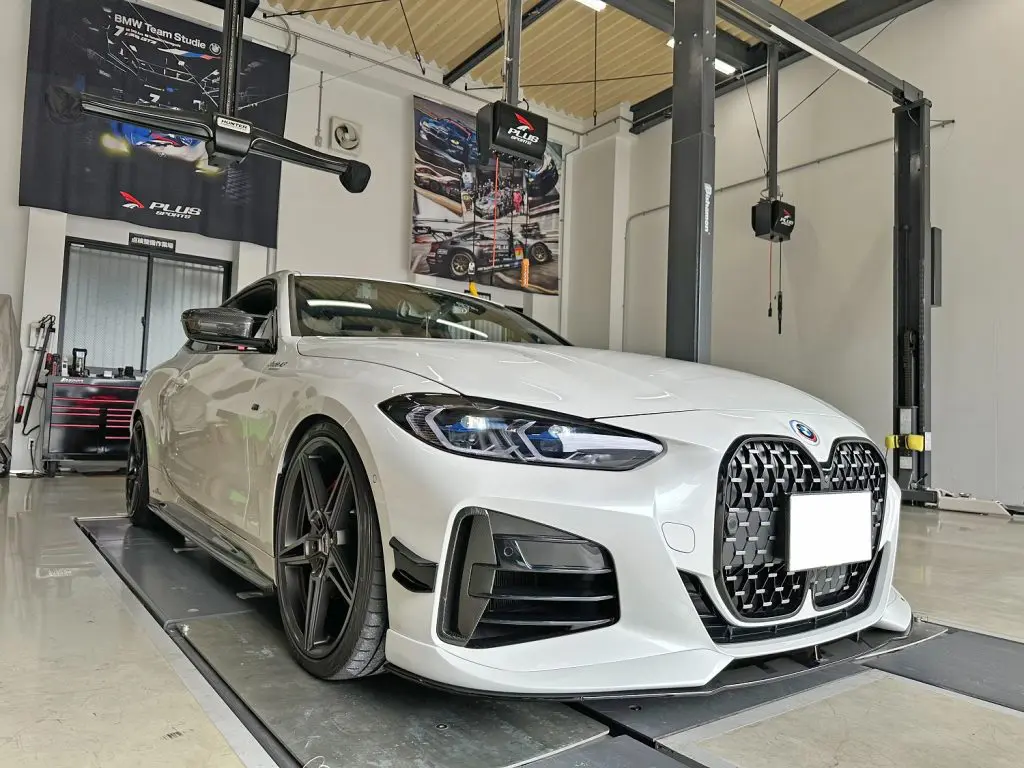 BMW G22 M440ix へスペシャルなアイテムをインストール
