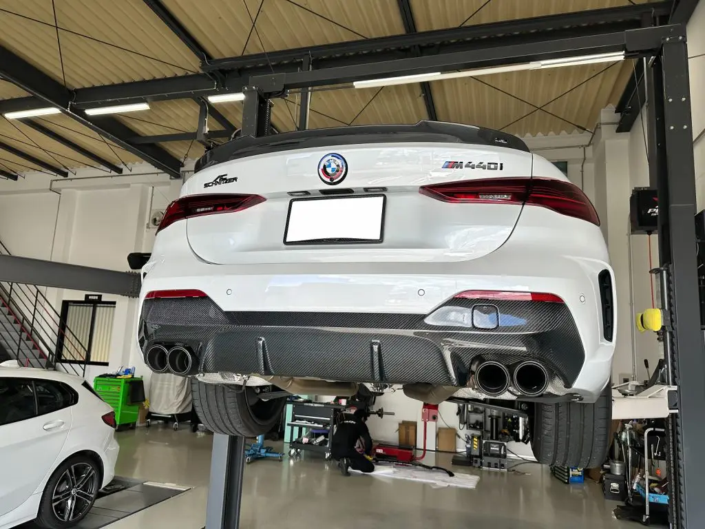 MAXONDesign製リアデュフューザーフォージドカーボン仕様