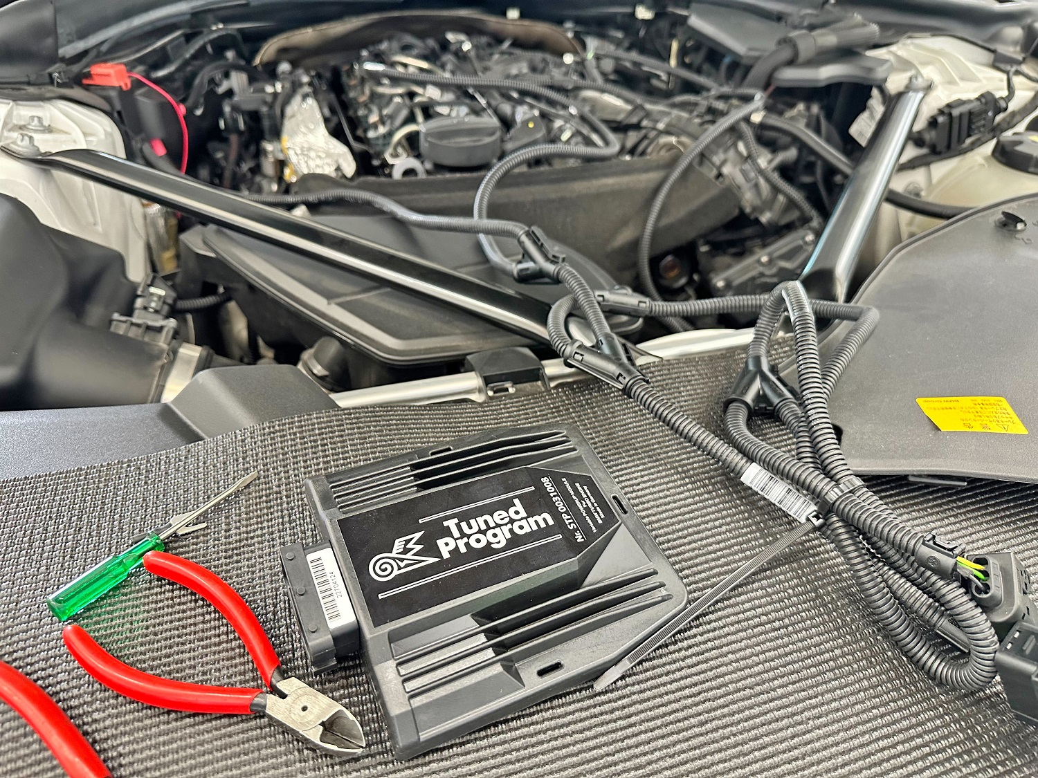 ★希少★ BMW850i 電動ラジオコントロールカー　前後輪サスペンション機構 ☆希少☆ BMW850i 電動ラジオコントロールカー 前後輪