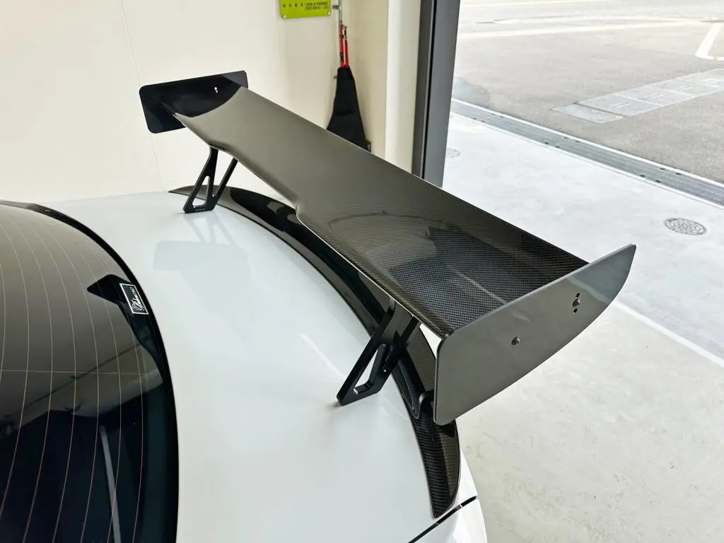 BMW F87 M2 Competition へ M235 Racing用 ウイングを