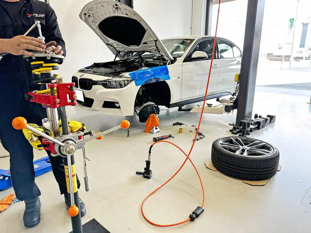 BMW F30 320i へ KW 車高調をインストール☆ | Studie[スタディ]