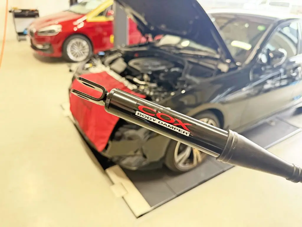BMW G20/G21用 YAMAHA×COXボディダンパー 新世代のシャシーを感じる事の出来る必殺BMWパーツ!! YAMAHA&COX