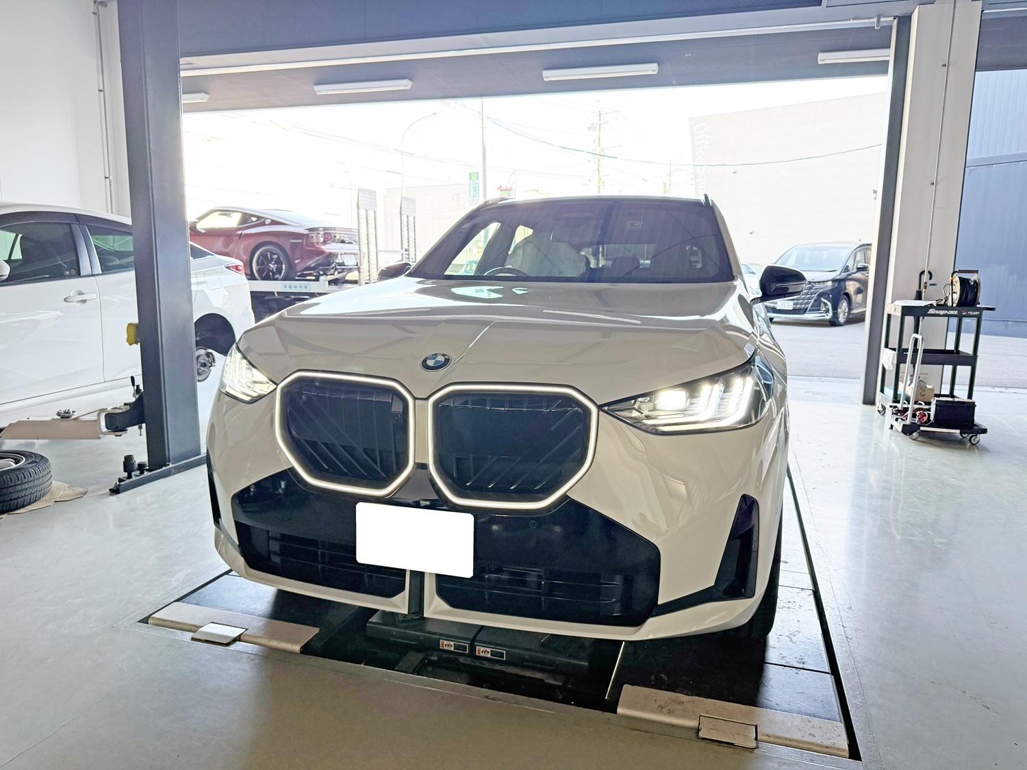 最新 BMW iDrive9 のTVキャンセルも可能でございます(^.^) | Studie