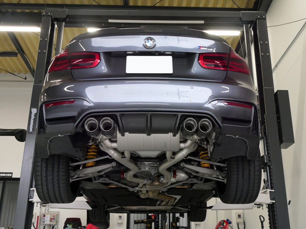 Salon de Studie AG +FUKUOKA- BMW M F80M3 Studie Tuning AKRAPOVIC Carbon Tall