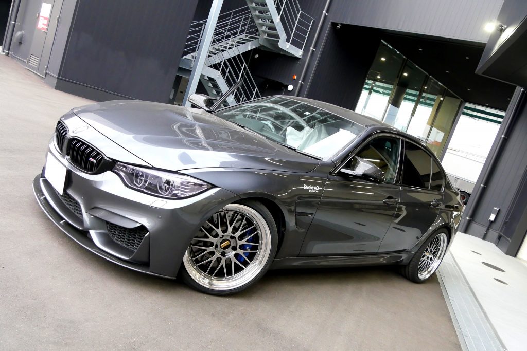 Salon de Studie AG +FUKUOKA- BMW M F80M3 Studie Tuning BBS LM ADVAN Sport V105