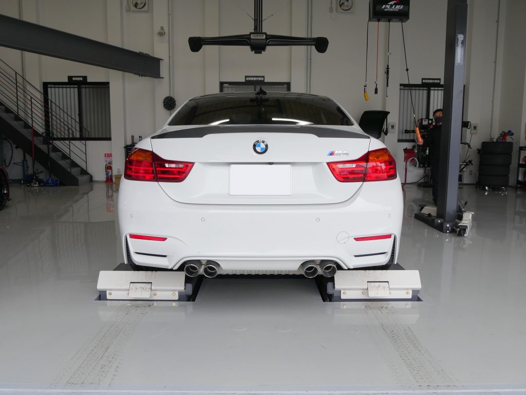 Studie AG BMW Tuning  Salon de Studie AG +FUKUOKA- BMW M4 3DDesign Carbon