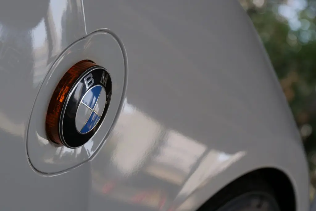 NA 3Lの6気筒エンジンが気持ちいいオープンなBMW | Studie[スタディ]