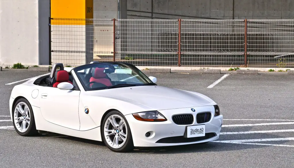 NA 3Lの6気筒エンジンが気持ちいいオープンなBMW | Studie[スタディ]