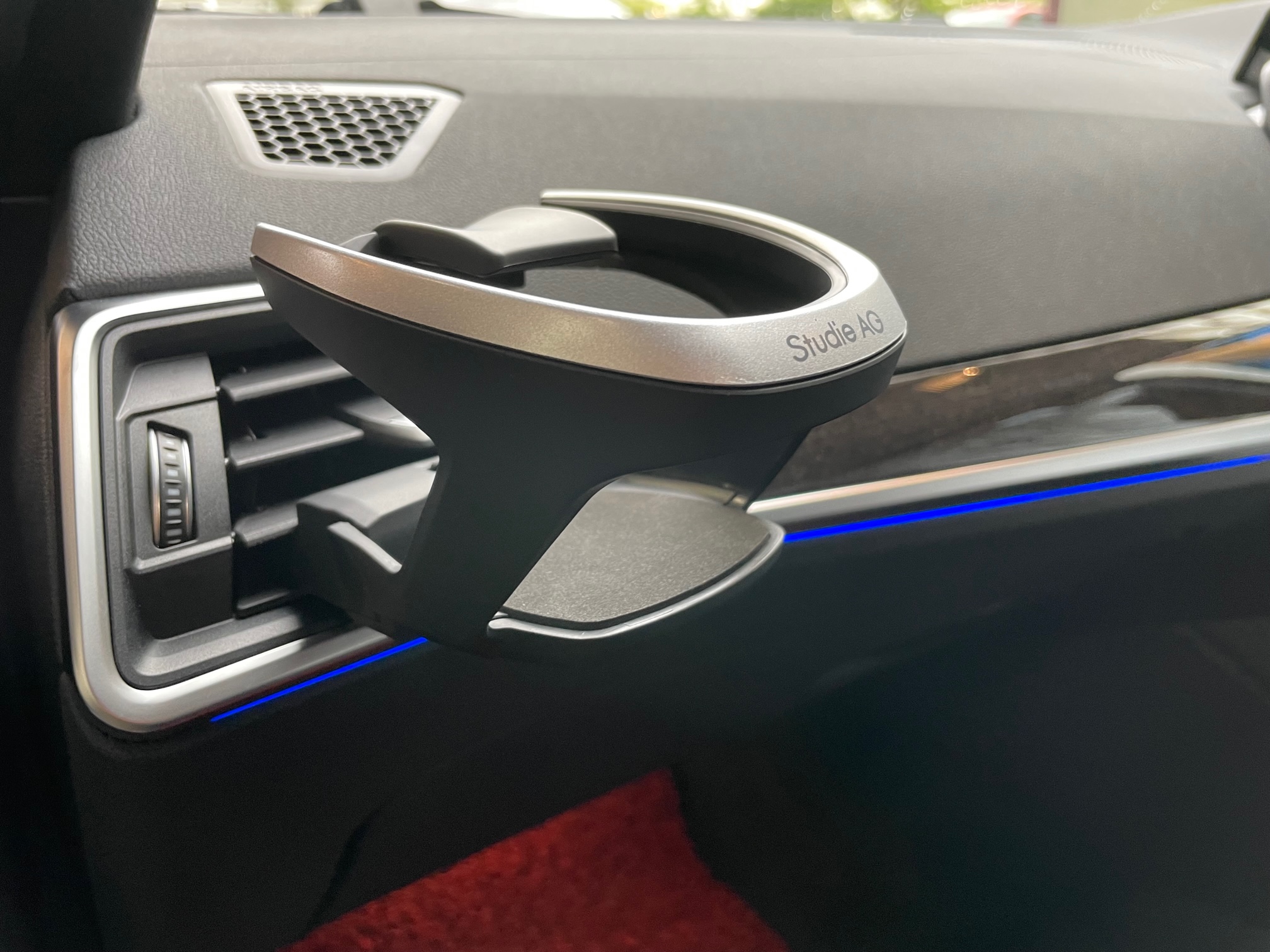Studie Cup Holder for BMW 3 Series！ | Studie[スタディ]