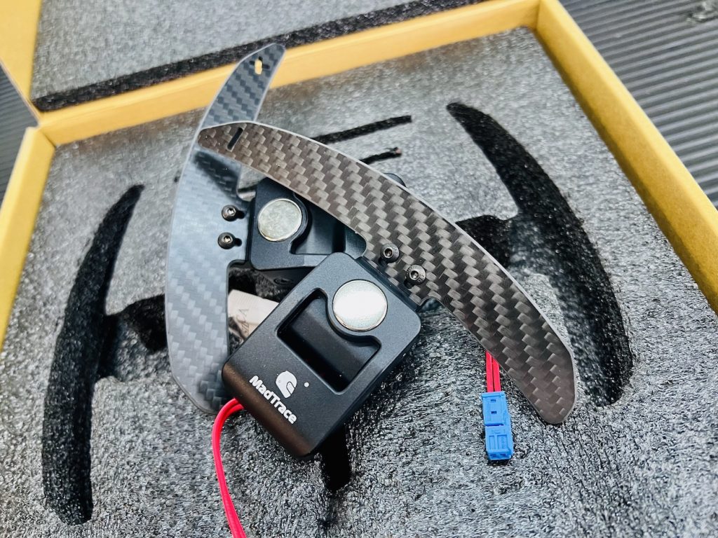Studie_BMW_TUNING_BMW_JP_Magnetic_Paddles_IMG_2638.jpg