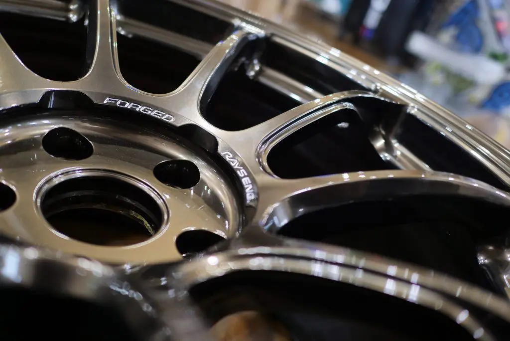 VOLK RACING ZE40 ストロング！ なサイズ設定でBMW用も新カラー