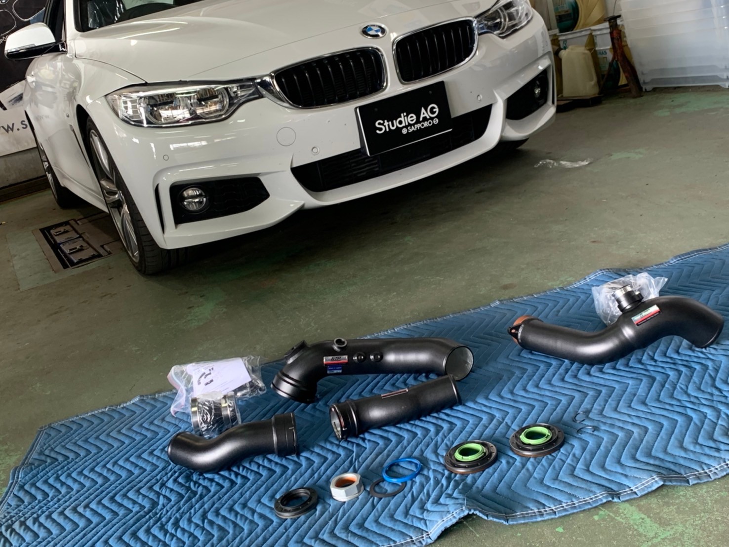 楽天市場】BMW 328i(F30用)N20エンジン用□チャージパイプ