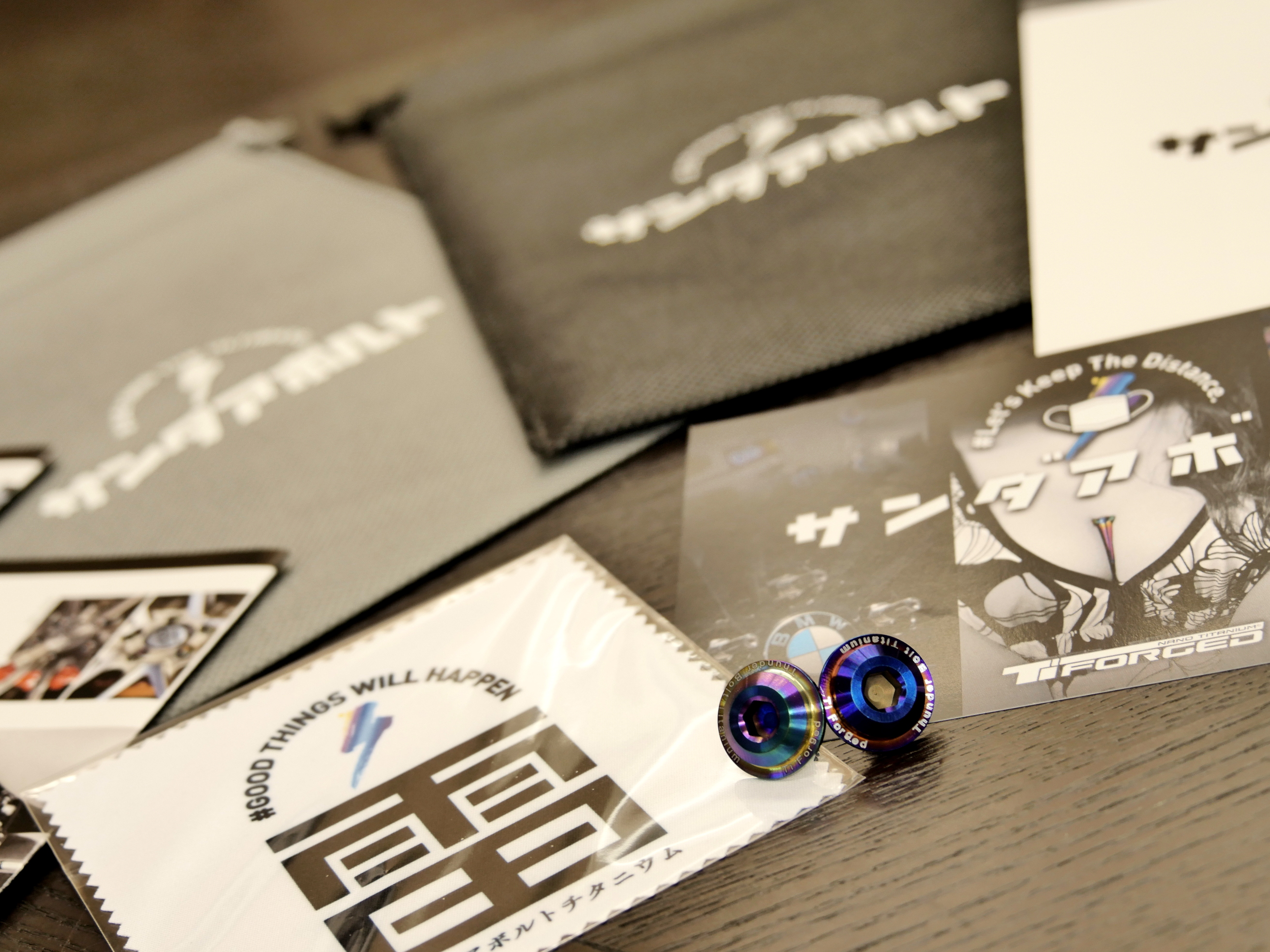 Thunder-Bolt-Titanium-Licence-