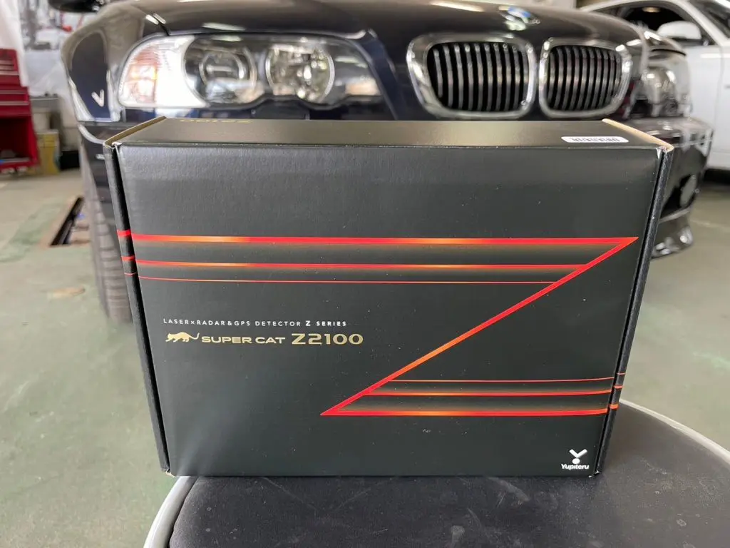 爆売れ中のユピテルZ2100レーダー探知機！BMW専用ステーと共に再