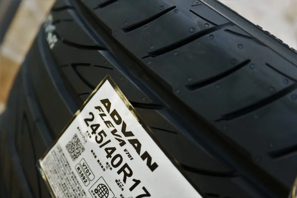 【ADVAN FLEVA】値下げしました YOKOHAMA [1本] ADVAN FLEVA V701 205/45R17 88W XL 価格比較 - 価格.com