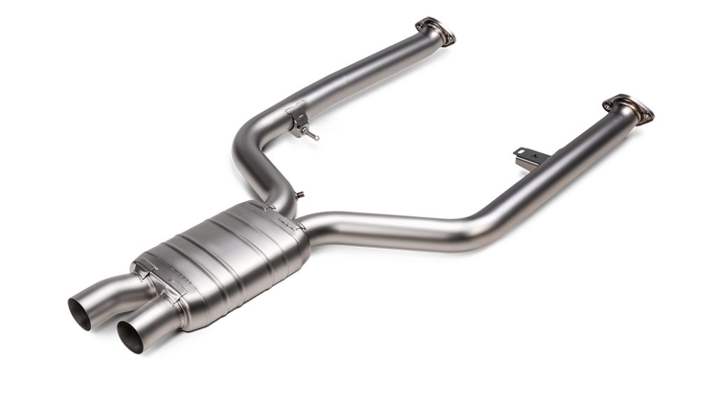 AKRAPOVIC G87M2