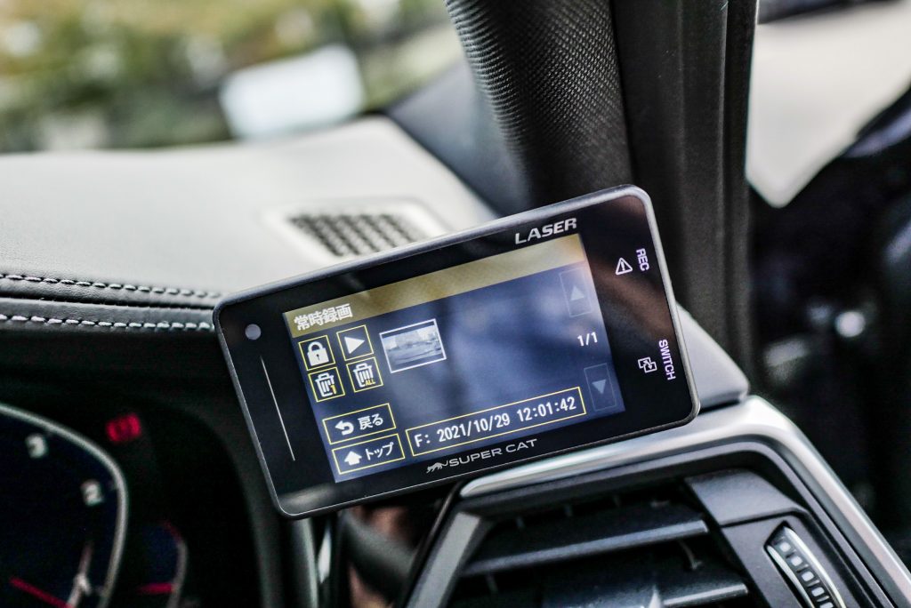ALPINA G21 D3SにユピテルZ828DRレーダー&ドラレコSET取付