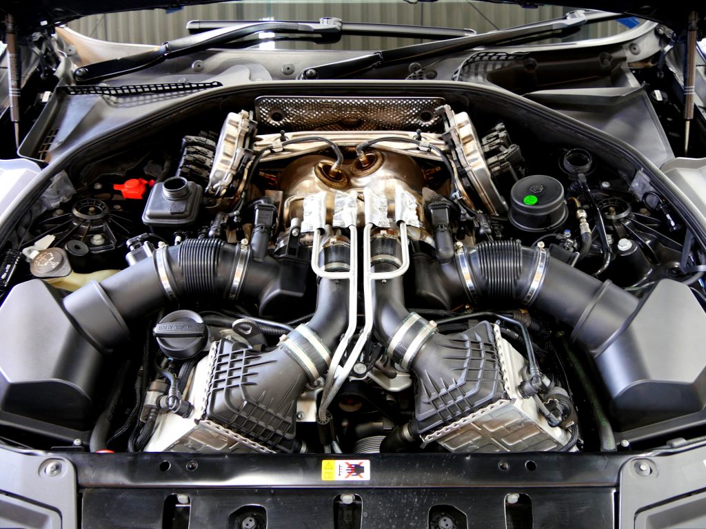 Studie AG BMW Tuning BMW 5series F10 M5 CSF InterCooler